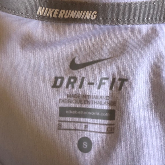 Nike Dri Fit V-neck Shirt size Small - Picture 4 of 7